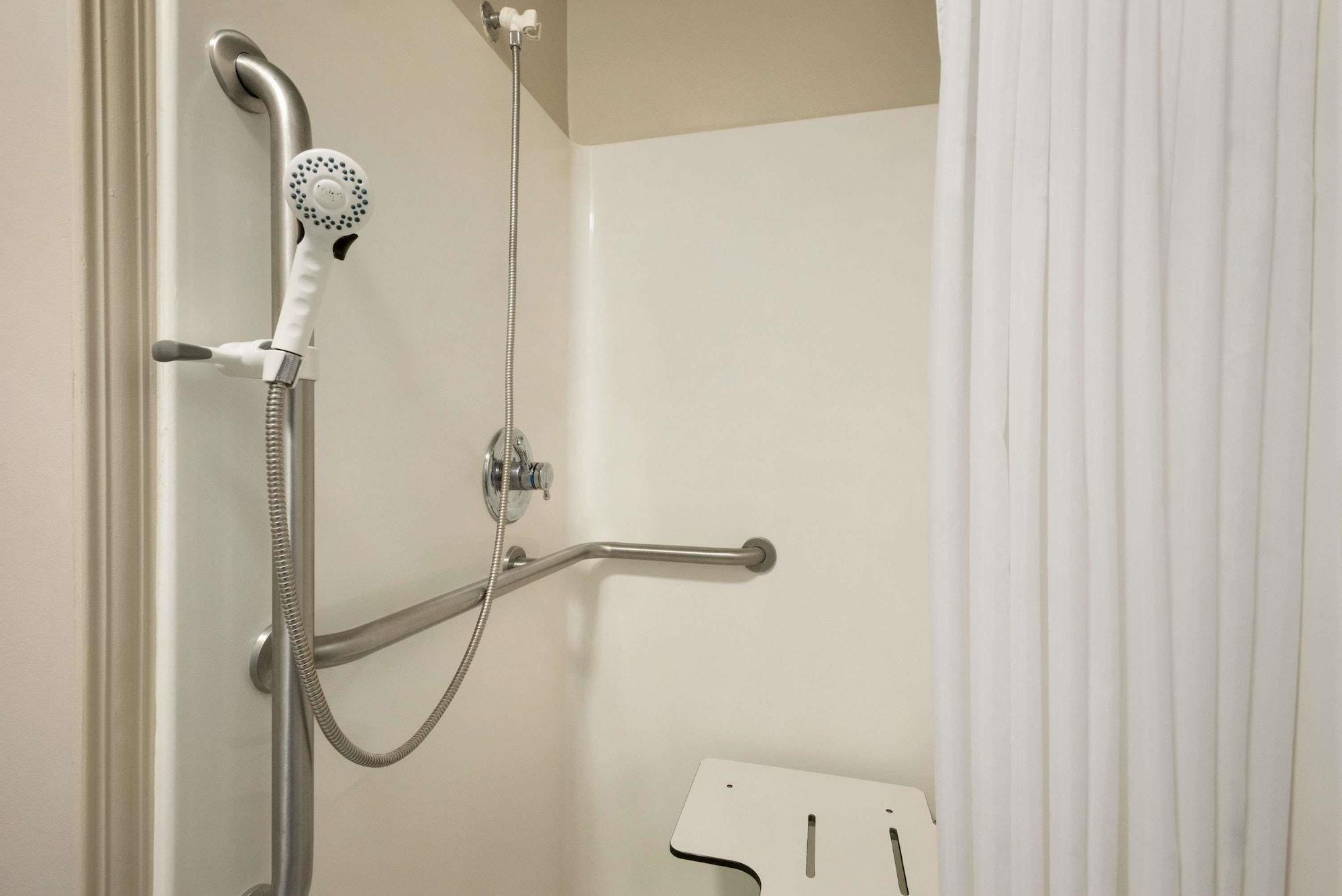 Travelodge By Wyndham Missouri Valley Εξωτερικό φωτογραφία