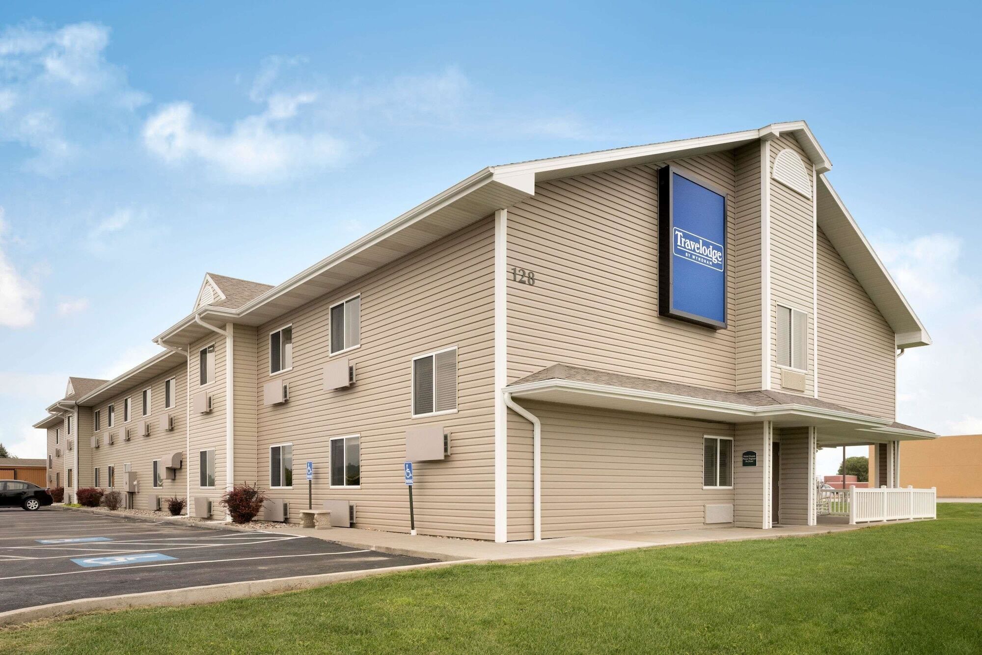 Travelodge By Wyndham Missouri Valley Εξωτερικό φωτογραφία